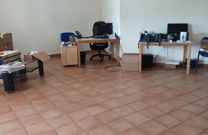 Location Local commercial Ducos