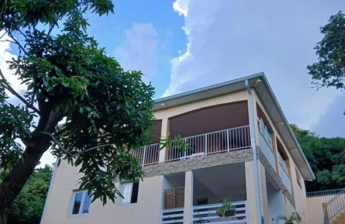 Vente Maison 150m&sup2; 6 pi&#232;ces La Trinité