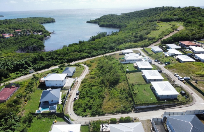 TERRAIN viabilis&eacute; dans lotissement