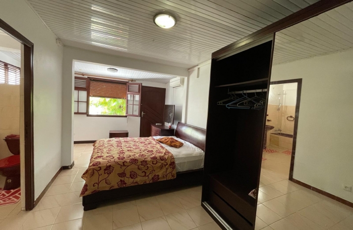 Haut de villa T4 en Rez de Jardin- Eau &eacute;lectricit&eacute; inclus- quartier LAUGIER