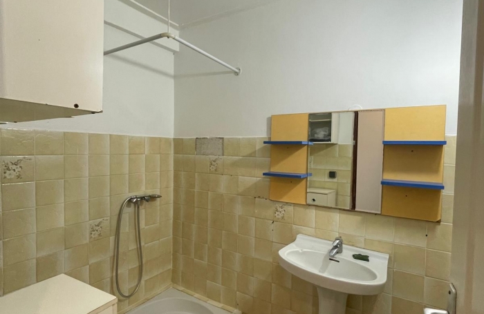 Haut de villa T4 en Rez de Jardin- Eau &eacute;lectricit&eacute; inclus- quartier LAUGIER