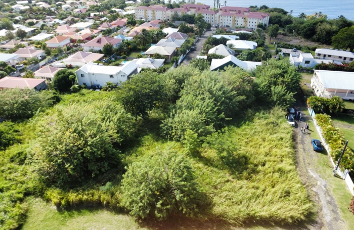 TERRAIN CONSTRUCTIBLE VUE MER - 442 M2 - SAINT-PIERRE