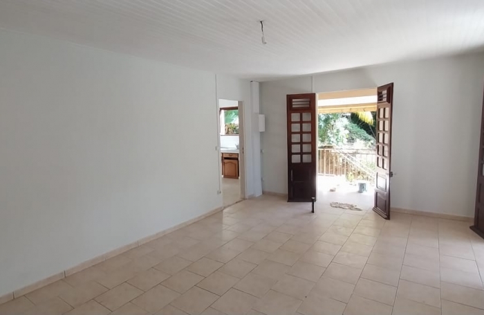 T4 haut de villa - LE CARBET