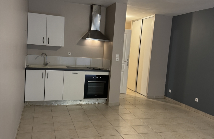 Grand studio &agrave; acheter &agrave; Fort-De-France