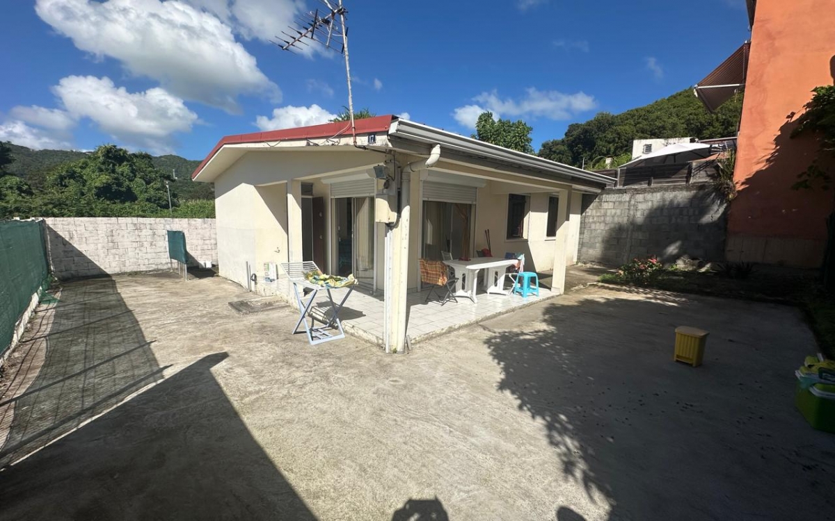 A VENDRE VILLA T4 BOURG DU MARIN