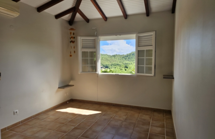 VILLA  T3 AVEC PISCINE + T2 INDEPENDANT