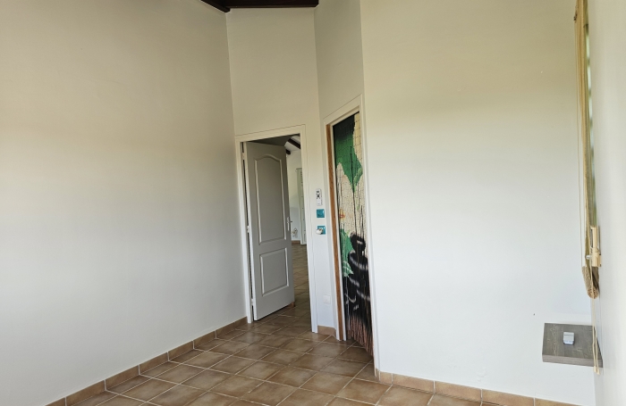 VILLA  T3 AVEC PISCINE + T2 INDEPENDANT