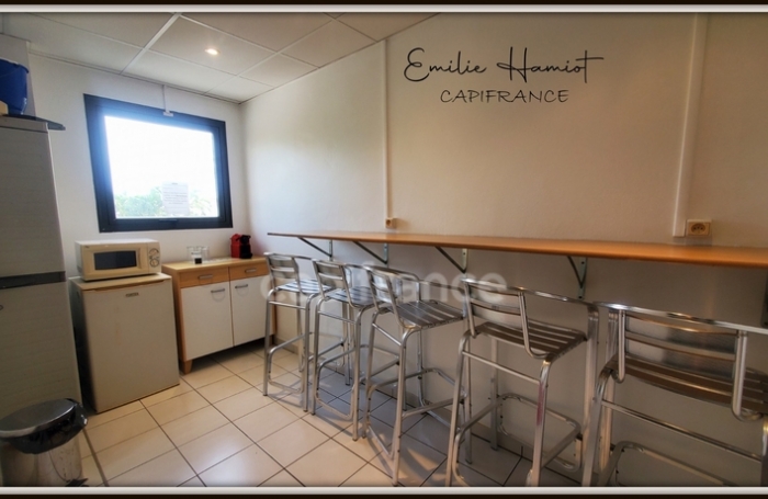 Location Bureaux 9m&sup2; 1 pièce Le Lamentin