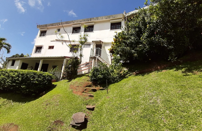 Vente Immeuble 180m&sup2; 8 pi&egrave;ces Fort de france