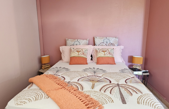 CHARMANT T2 MEUBLE A 40M DE LA PLAGE