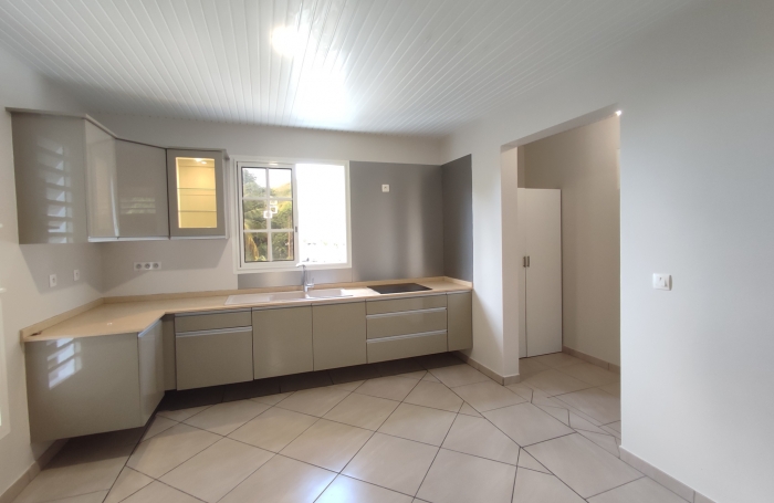 Spacieux Haut de villa T4- quartier Micolo Case Pilote