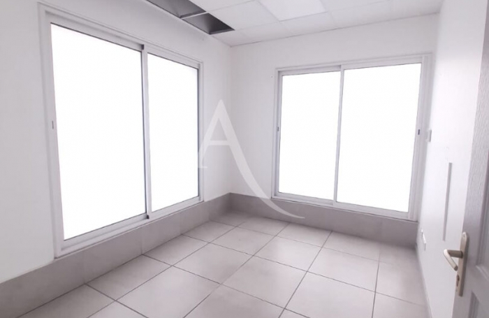 Vente Divers 150m&sup2; 10 pi&egrave;ces Fort de france