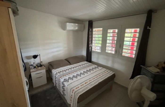 Charmante maison F3 vendue meubl&eacute;e et r&eacute;nov&eacute;e   PETIT-BOURG