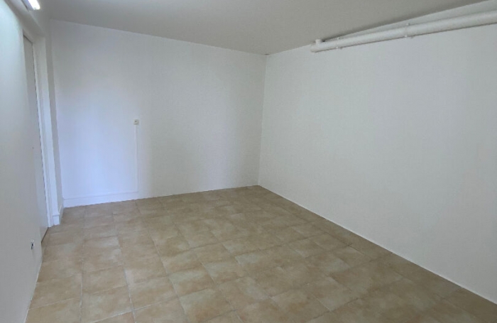 Location Local commercial 60m&sup2; Le Lamentin