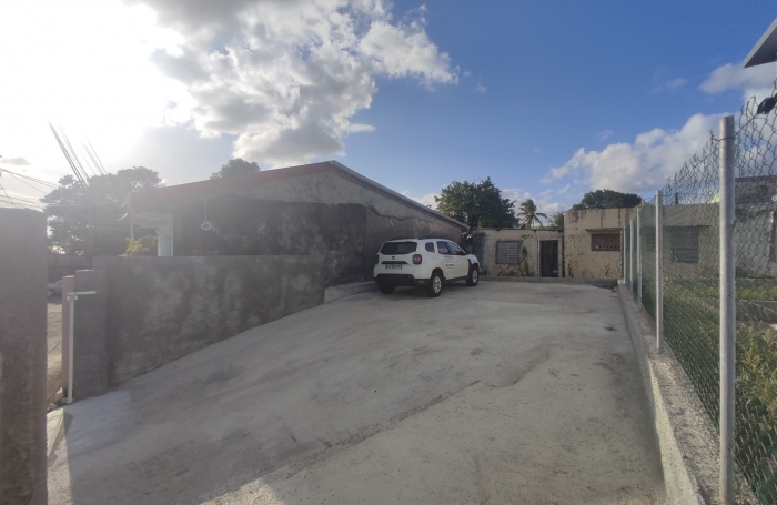 T4 enti&egrave;rement r&eacute;nov&eacute; avec jardin clotur&eacute;- Schoelcher