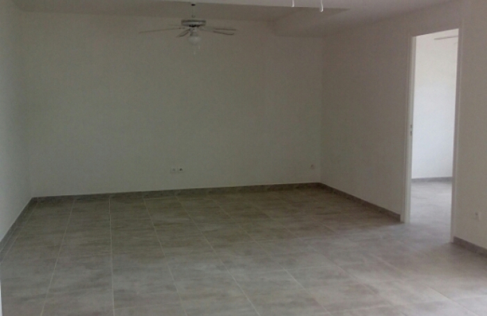 Location Appartement 75m&sup2; 3 pi&egrave;ces Fort de france