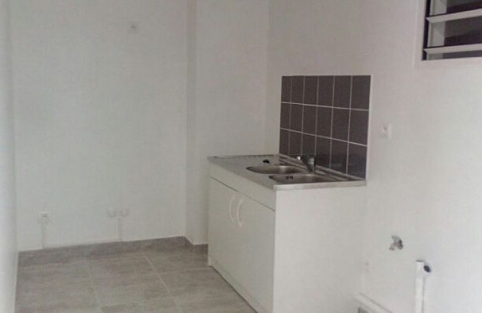 Location Appartement 75m&sup2; 3 pi&egrave;ces Fort de france