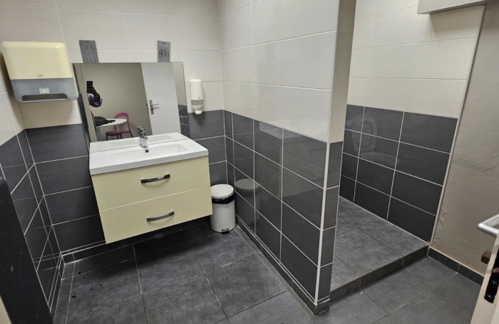 FORT-DE-FRANCE   Immeuble mixte id&eacute;al investissement