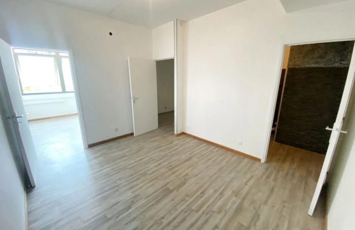 Vente Bureaux 40m&sup2; 3 pièces Le Lamentin