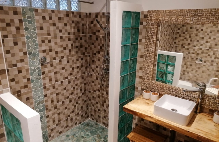 Maison r&eacute;nov&eacute;e et meubl&eacute;e - Sainte-Marie