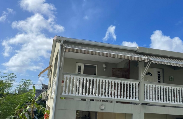 F2 meubl&eacute; avec terrasse BELLEVUE