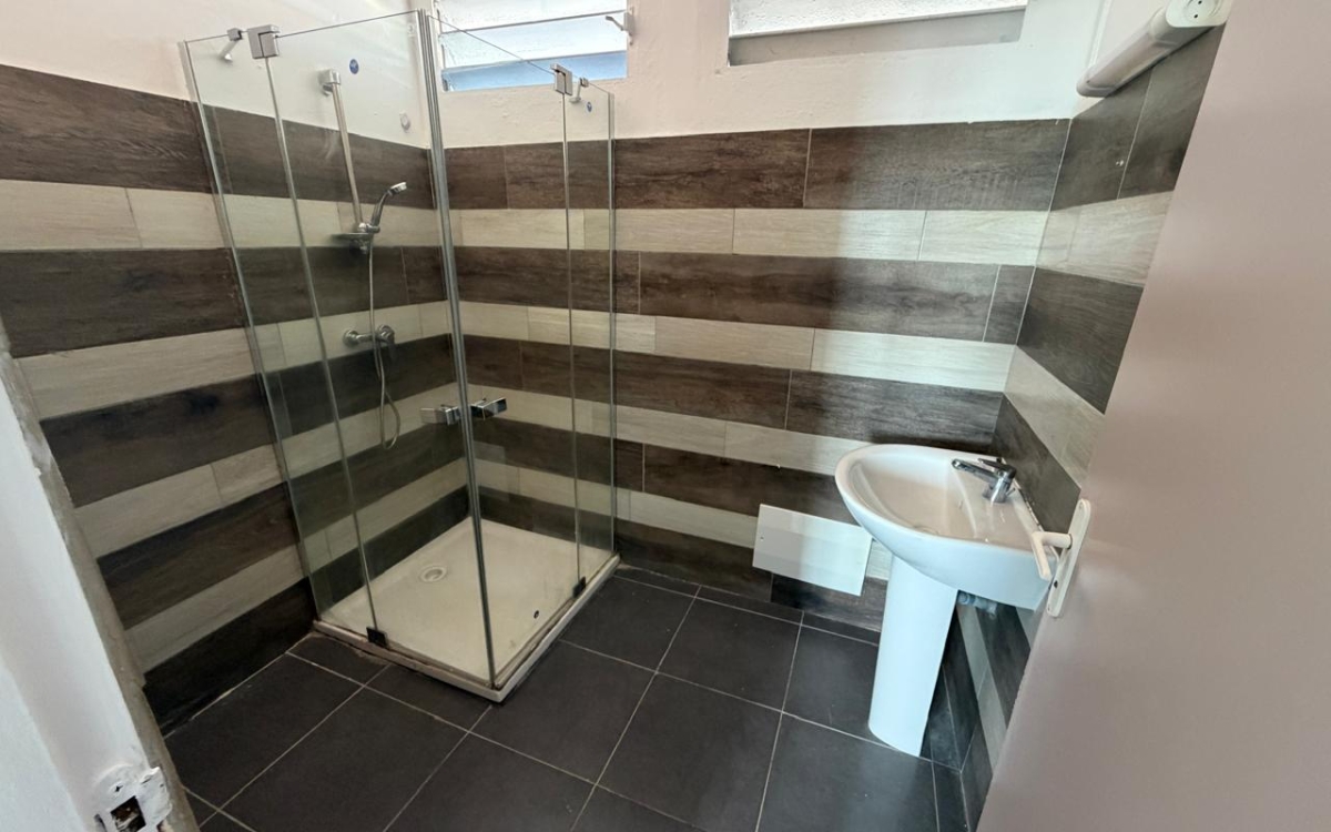 Cluny- Bureaux avec terrasse &ndash; Acc&egrave;s rocade imm&eacute;diat