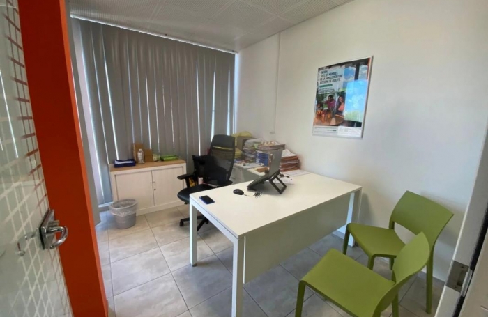 Location Bureaux 40m&sup2; 2 pièces Schoelcher