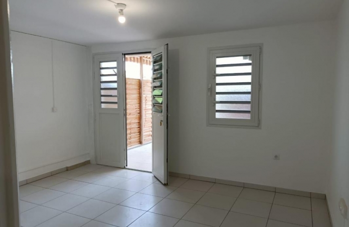 Location Appartement 49m&sup2; 1 pièce Sainte Luce