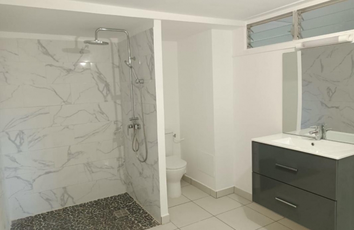 Location Appartement 49m&sup2; 1 pièce Sainte Luce