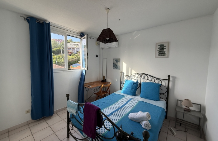 Appt T2 meubl&eacute; les pieds dans l'eau ANSE MITAN