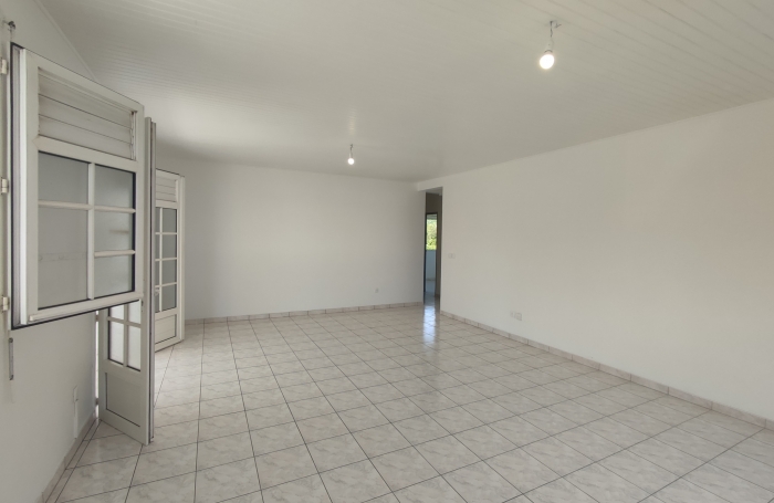 MAISON T4 DE PLAIN PIED QUARTIER MANSARDE