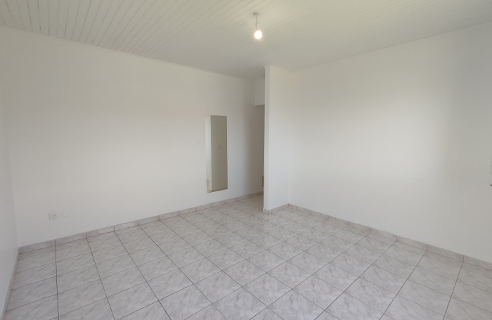 MAISON T4 DE PLAIN PIED QUARTIER MANSARDE