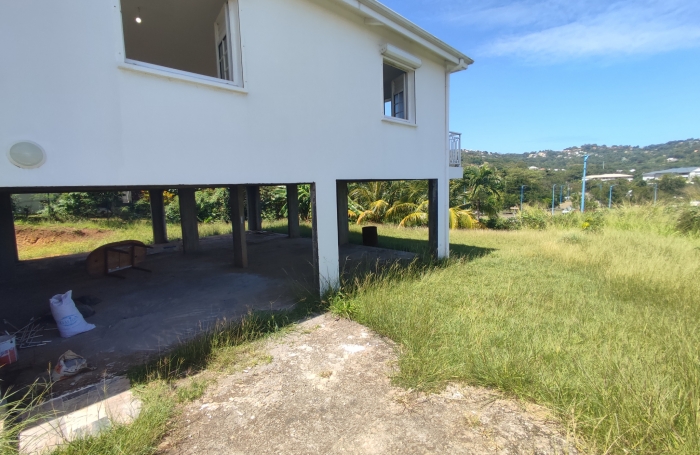 MAISON T4 DE PLAIN PIED QUARTIER MANSARDE