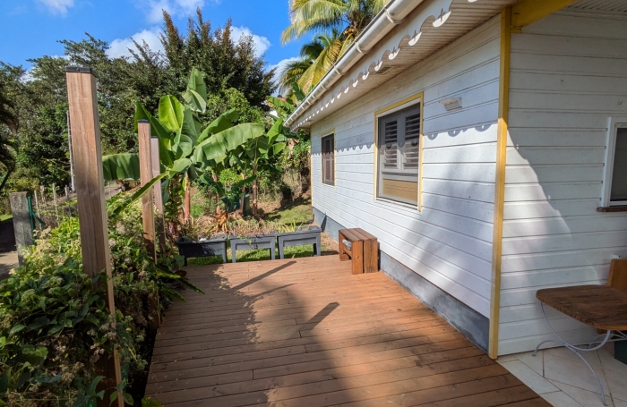 Jolie maison F3 au calme