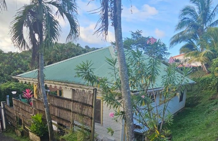 Jolie maison F3 au calme