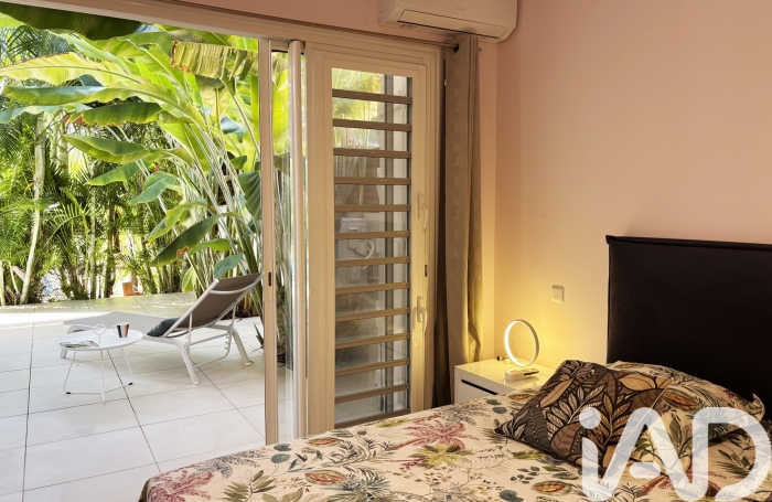 Vente Divers 173m&sup2; 5 pièces Sainte Anne