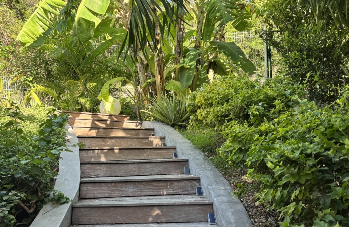 Vente Divers 173m&sup2; 5 pièces Sainte Anne