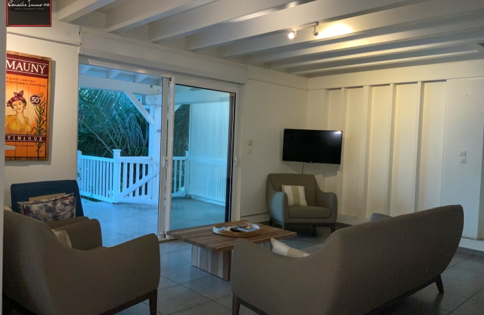 Villa Meubl&eacute;e F4/5 avec Piscine priv&eacute;e - Le Diamant (97223)