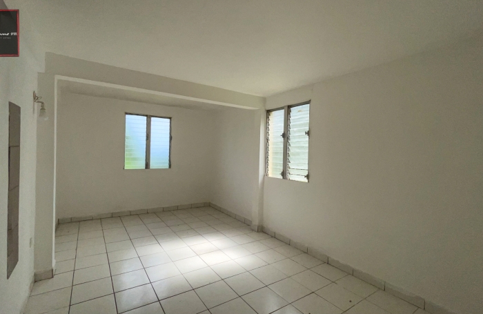 Appartement T4 avec Vue Imprenable sur la Baie   Le Marin