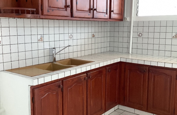 Location Appartement 68m&sup2; 3 pi&egrave;ces Saint-Joseph