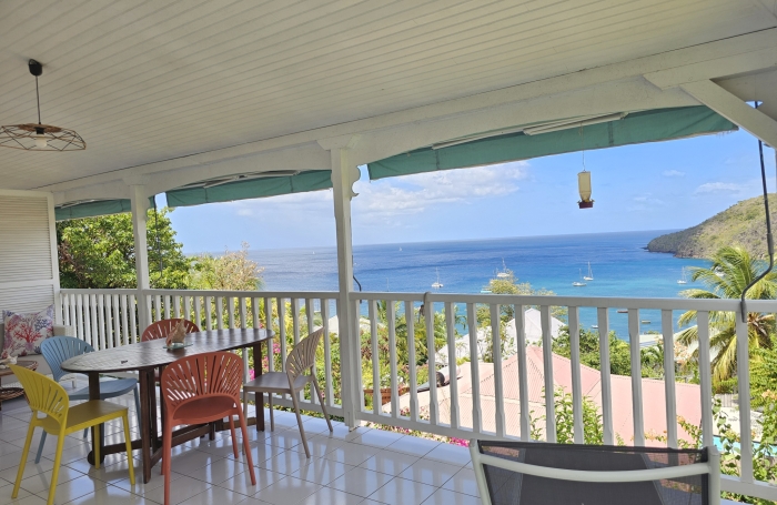 VILLA CREOLE 4 LOGEMENTS VUE MER
