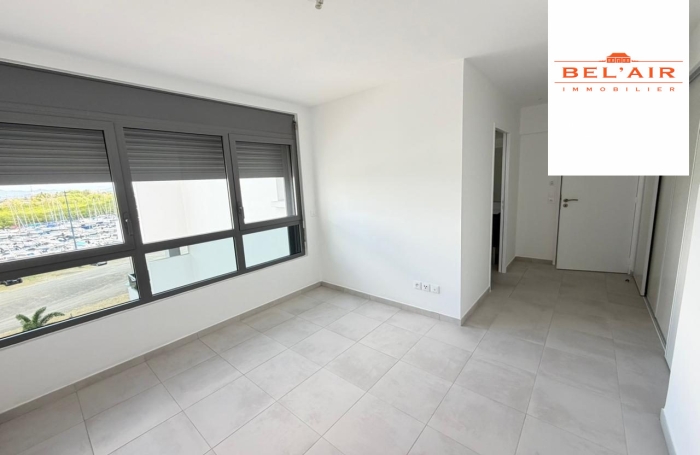 Location Appartement 82.12m&sup2; 3 pièces Fort de france