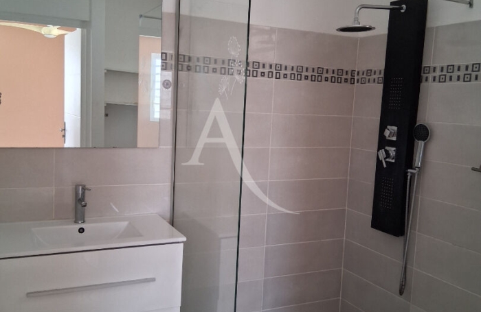 Location Appartement 38.71m&sup2; 2 pi&egrave;ces Rivi&egrave;re Sal&eacute;e