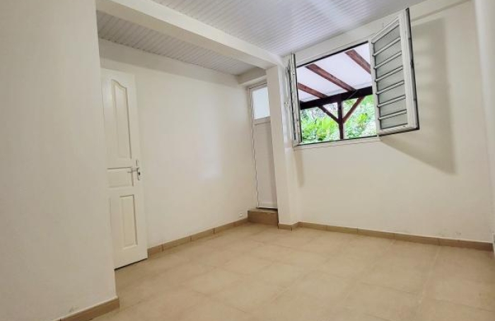 Location Appartement 68m&sup2; 3 pièces Le Lamentin