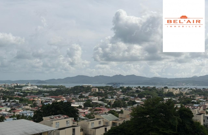 Vente Appartement 46.42m&sup2; 2 pièces Fort de france