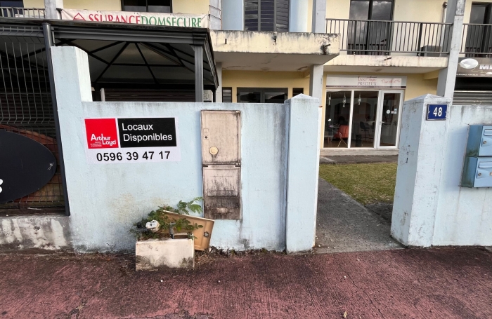 Location Bureaux 116m&sup2; Le Lamentin