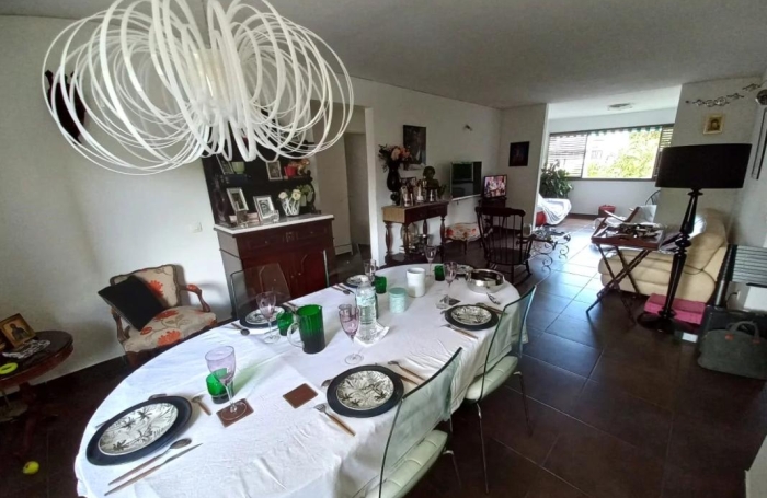 Vente Appartement 124.23m&sup2; 4 pièces Fort de france