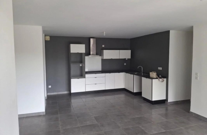 Location Appartement 88.9m&sup2; 4 pièces Fort de france