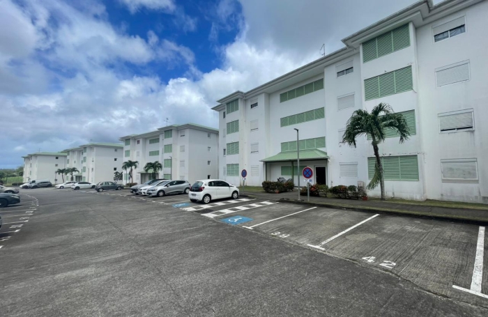 &Agrave; VENDRE   Appartement F2 avec vue mer et campagne &agrave; Ducos