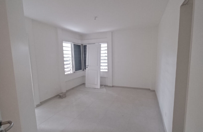 Location Appartement 170m&sup2; 5 pi&egrave;ces Schoelcher